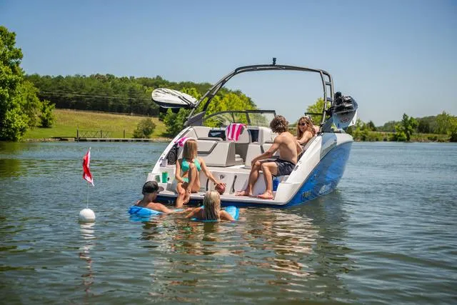 Slide: The Image of Yamaha AR250 2025 - 22