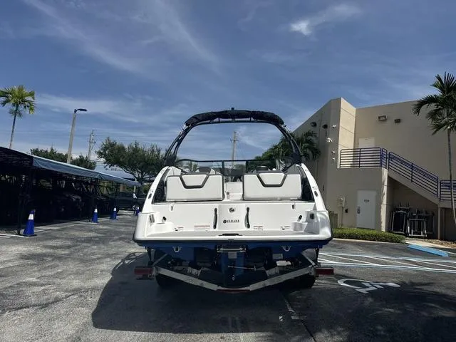 Slide: The Image of Yamaha AR250 2025 - 4