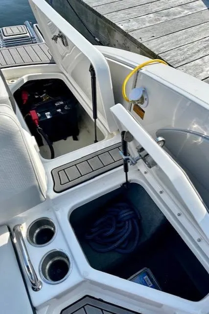 Slide: The Image of Sea Ray 21 SPX 2023 - 15