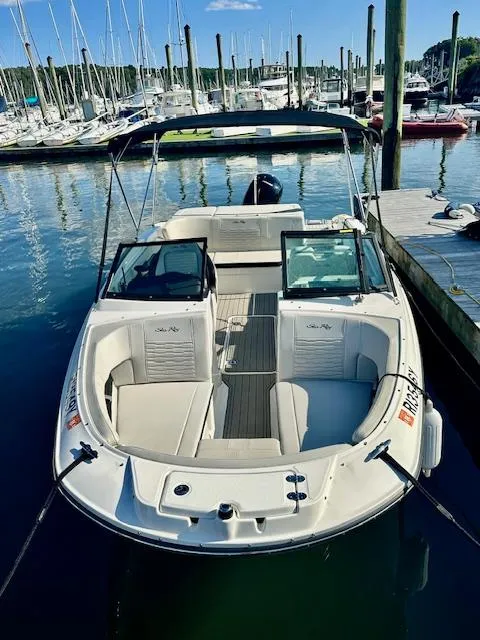 Slide: The Image of Sea Ray 21 SPX 2023 - 2