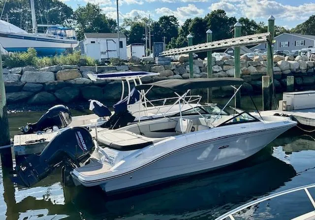 Slide: The Image of Sea Ray 21 SPX 2023 - 3