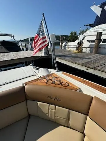 Slide: The Image of Sea Ray 350 SLX 2015 - 21