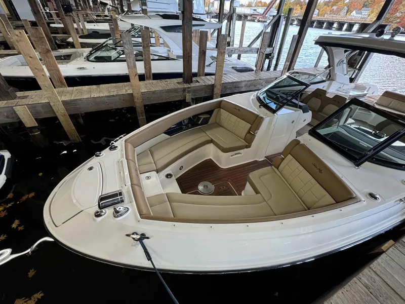 Slide: The Image of Sea Ray 350 SLX 2015 - 3