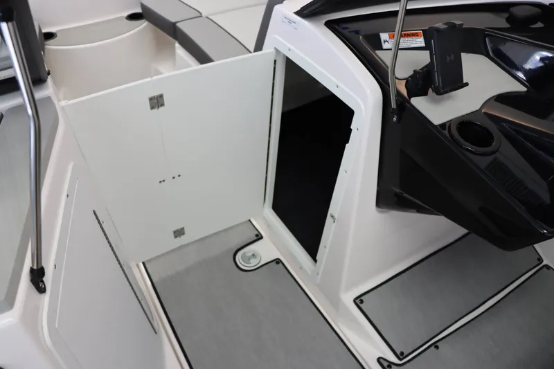 Slide: The Image of Yamaha SX220 2025 - 14