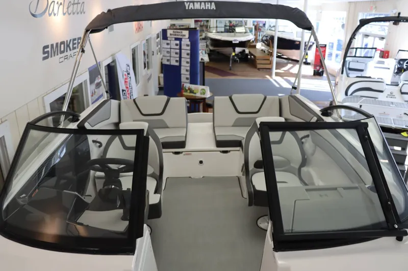 Slide: The Image of Yamaha SX220 2025 - 8