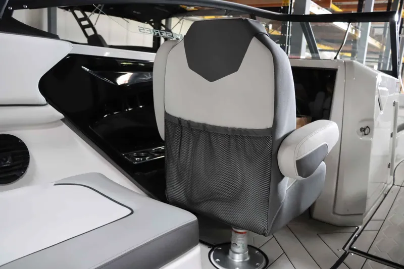 Slide: The Image of Yamaha 252XE 2025 - 10