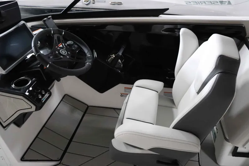 Slide: The Image of Yamaha 252XE 2025 - 11