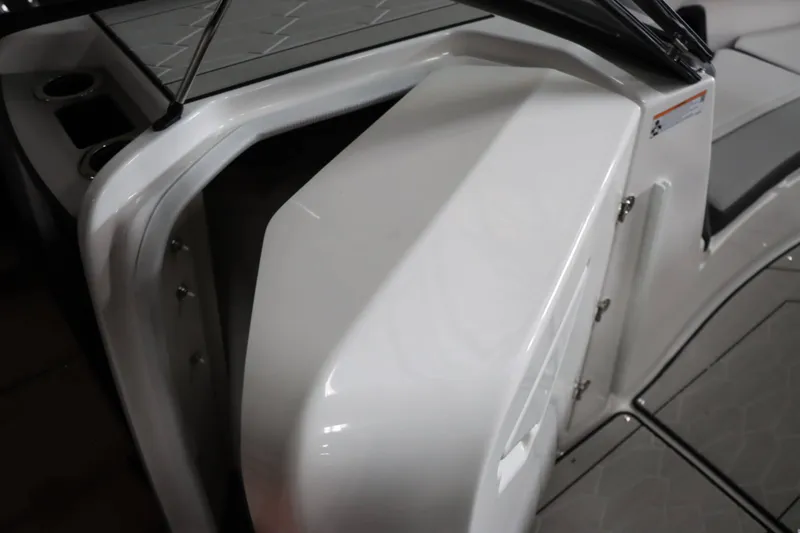 Slide: The Image of Yamaha 252XE 2025 - 13