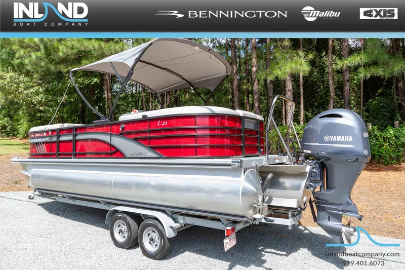 Slide: The Image of Bennington L 23 Quad Bench 2022 - 3