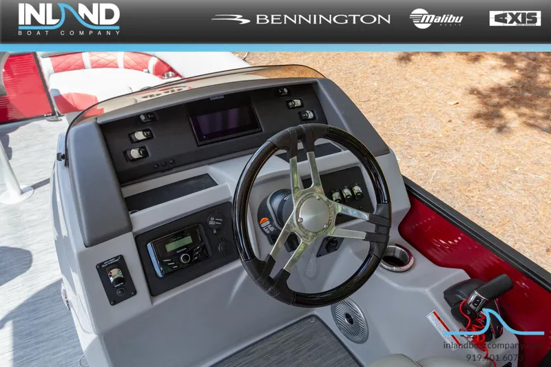 Slide: The Image of Bennington L 23 Quad Bench 2022 - 6