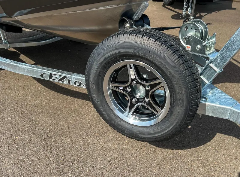 Slide: The Image of Stabi-Craft 1450 Frontier 2025 - 11