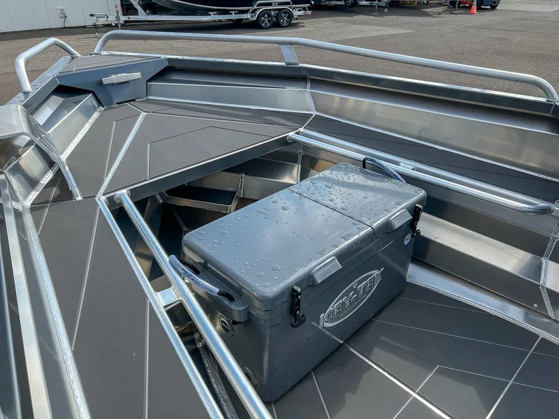 Slide: The Image of Stabi-Craft 1450 Frontier 2025 - 8