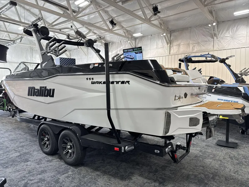 Slide: The Image of Malibu 25 LSV 2025 - 5