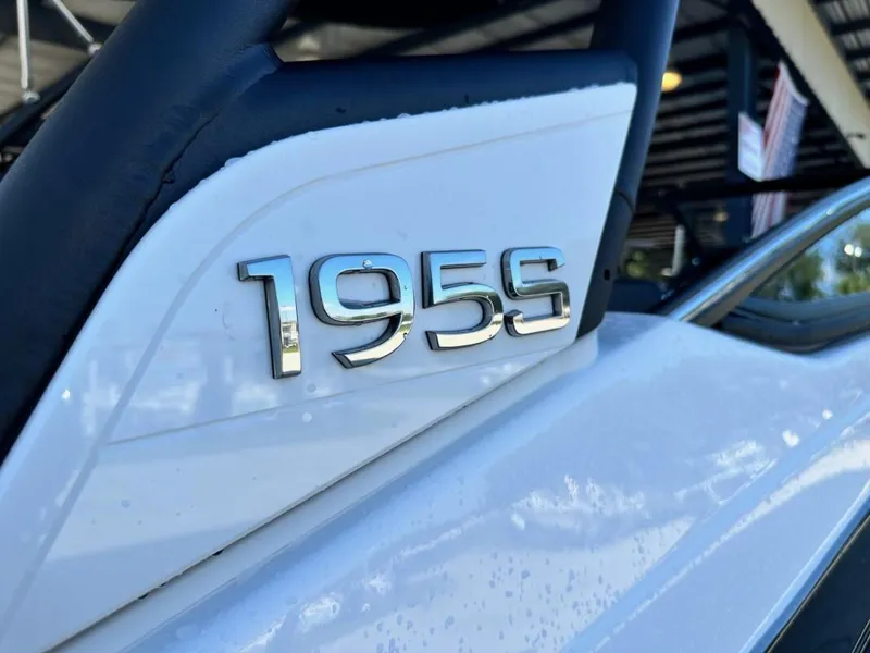 Slide: The Image of Yamaha 195S 2024 - 9