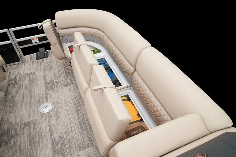 Slide: The Image of Ranger Reata 220FC 2024 - 19