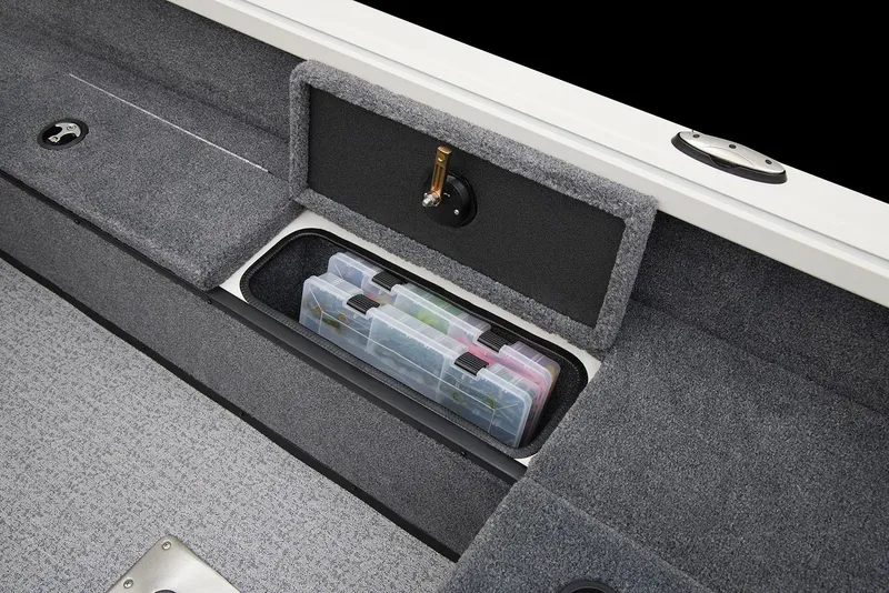 Slide: The Image of Ranger Boats VS1665T 2024 - 21