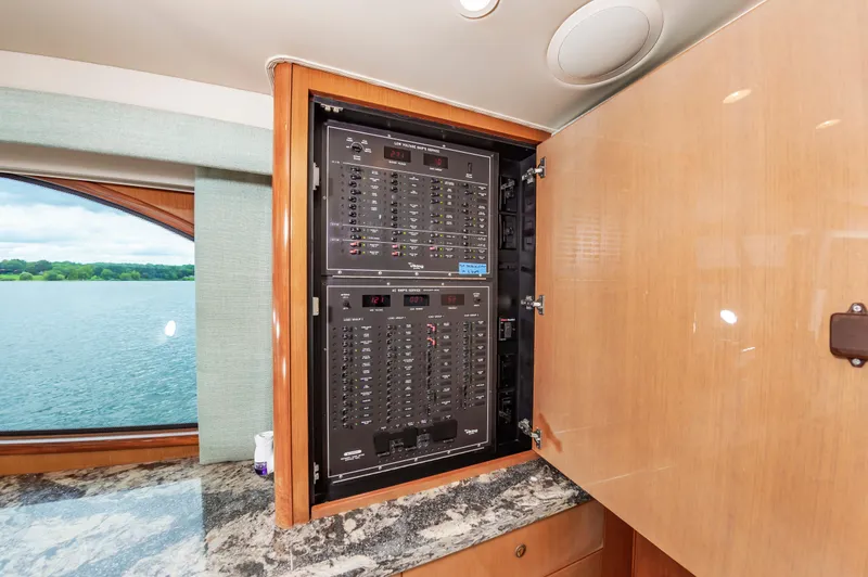 Slide: The Image of Viking 61 Convertible 2003 - 51