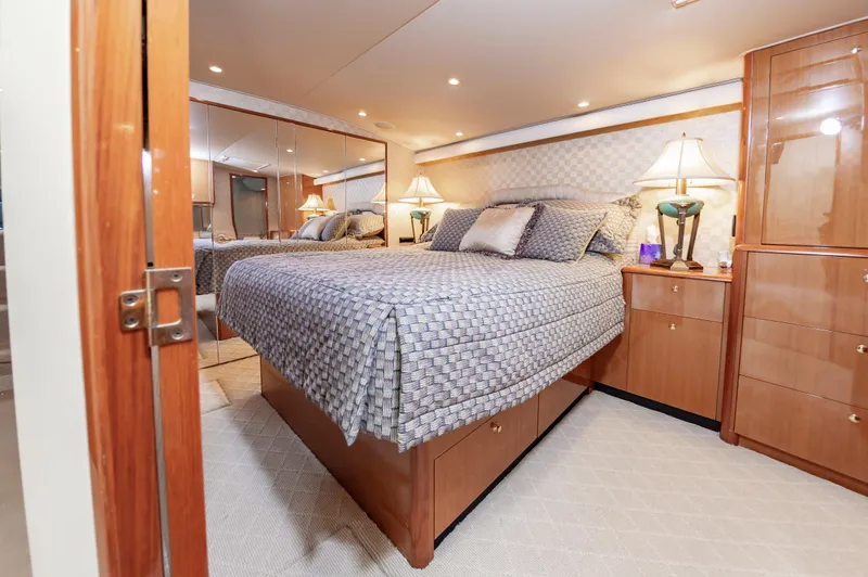 Slide: The Image of Viking 61 Convertible 2003 - 52