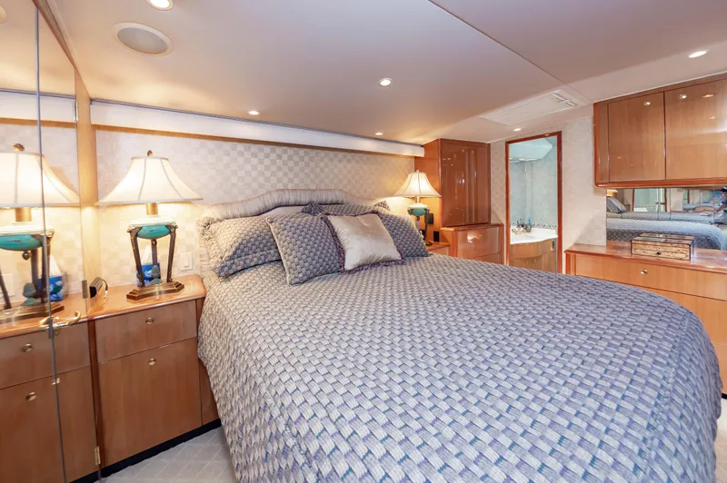 Slide: The Image of Viking 61 Convertible 2003 - 54