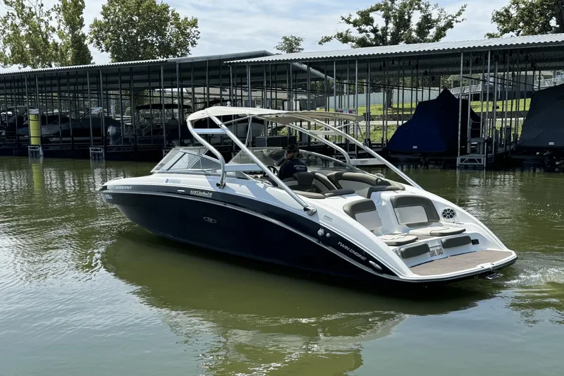 Slide: The Image of Yamaha 242 2012 - 6