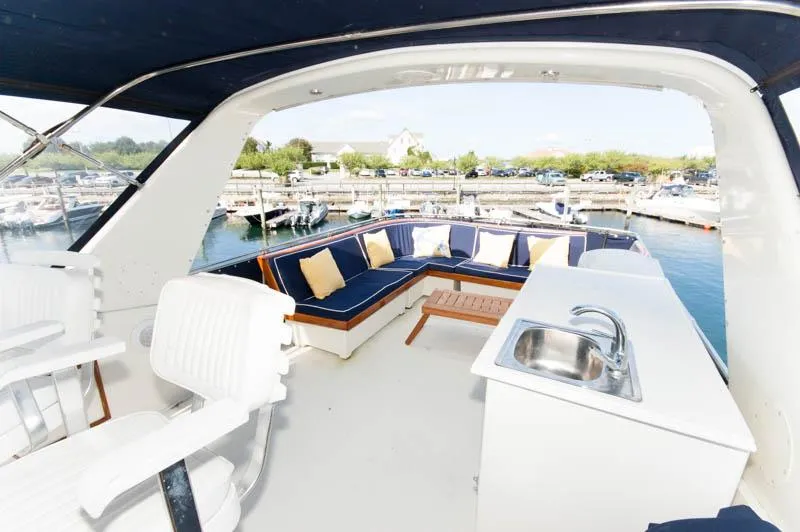 Slide: The Image of Hatteras 58 Motoryacht 1980 - 50