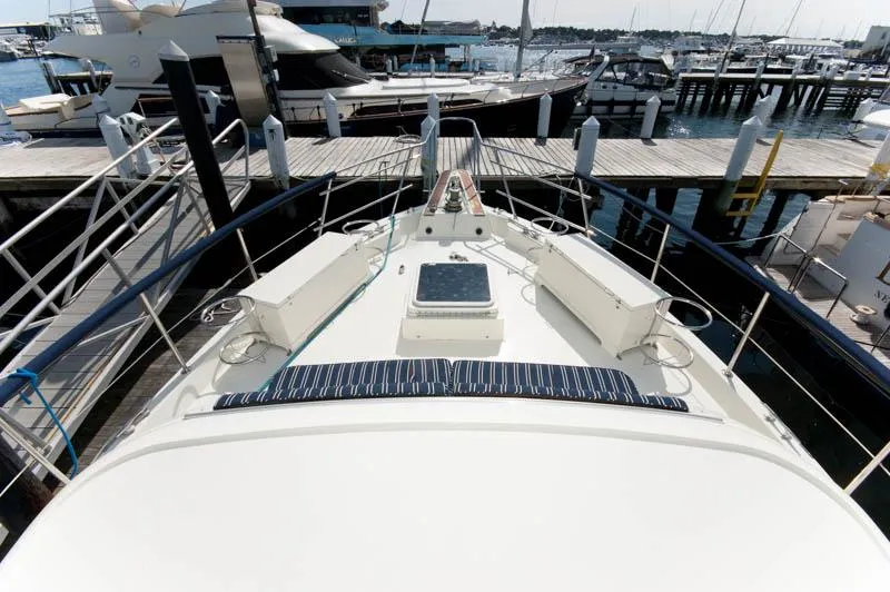 Slide: The Image of Hatteras 58 Motoryacht 1980 - 51