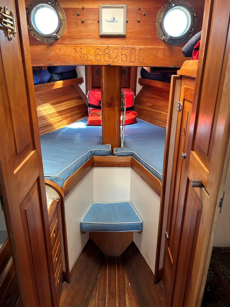 Slide: The Image of Herreshoff Nereia Molly's Cove 38' W/ FRP Hull! 1985 - 64