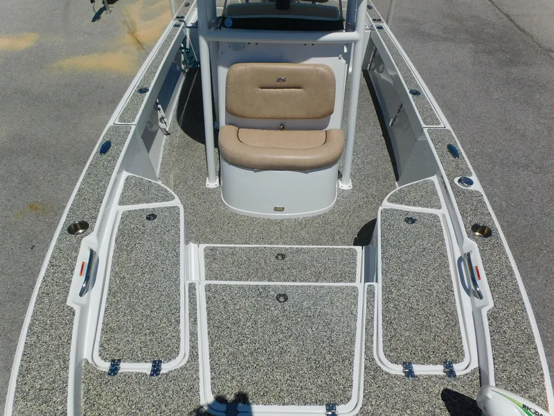 Slide: The Image of Sportsman Masters 227 Bay Boat 2019 - 13