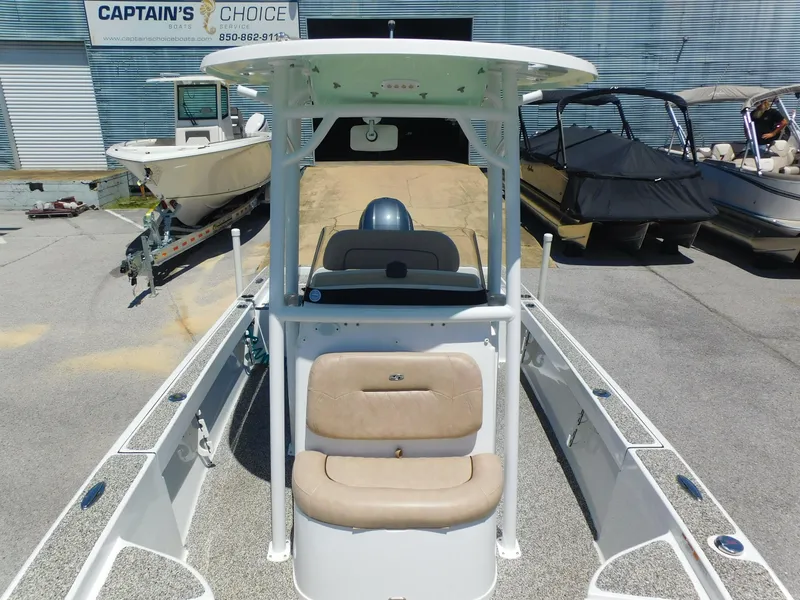 Slide: The Image of Sportsman Masters 227 Bay Boat 2019 - 14