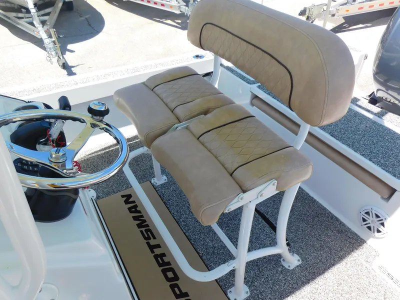 Slide: The Image of Sportsman Masters 227 Bay Boat 2019 - 28