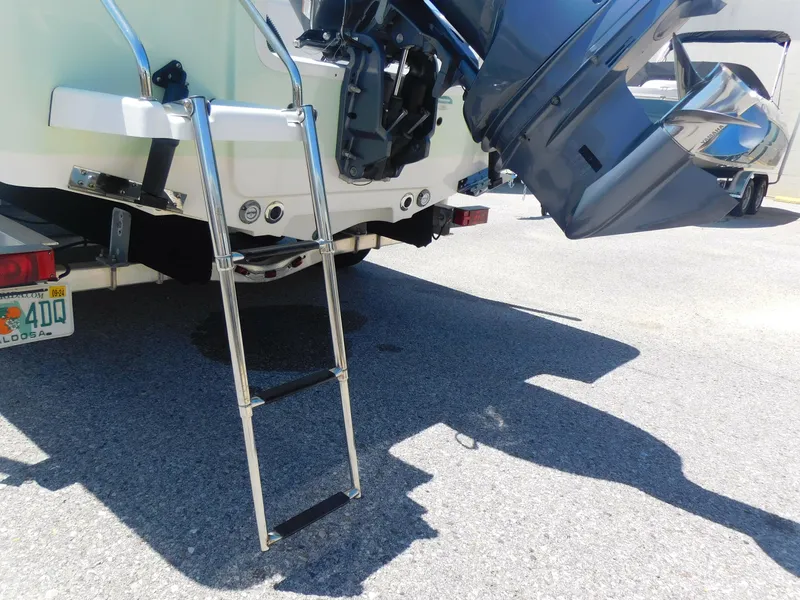 Slide: The Image of Sportsman Masters 227 Bay Boat 2019 - 7