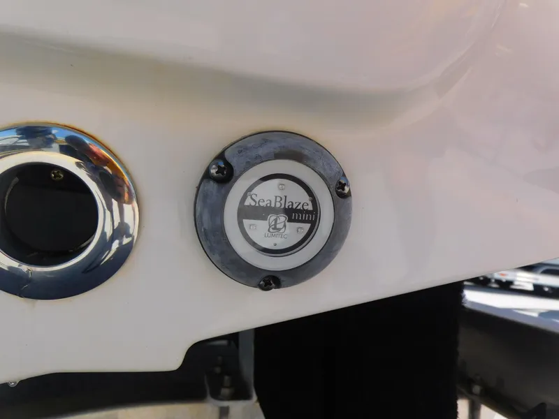 Slide: The Image of Sportsman Masters 227 Bay Boat 2019 - 9