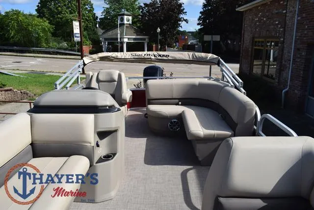 Slide: The Image of Sun Tracker Party Barge 18 DLX 2025 - 13