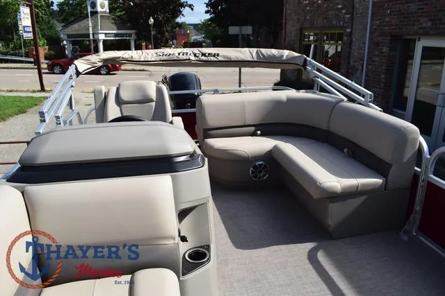 Slide: The Image of Sun Tracker Party Barge 18 DLX 2025 - 25