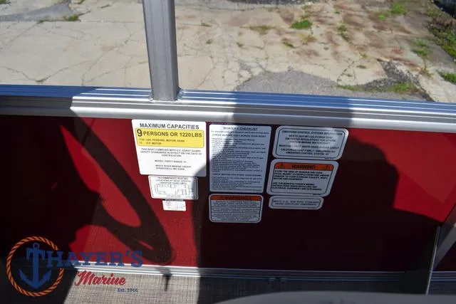 Slide: The Image of Sun Tracker Party Barge 18 DLX 2025 - 35