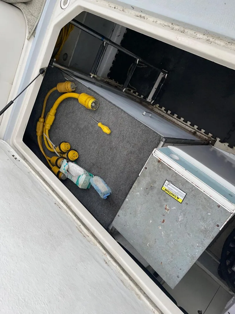 Slide: The Image of Maxum 4600 Custom SCB 1997 - 92