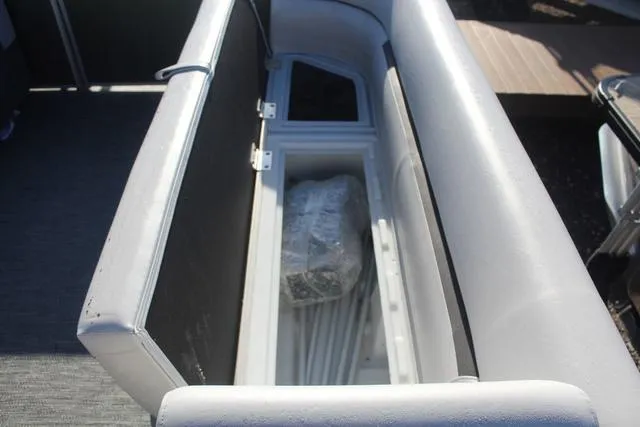 Slide: The Image of Godfrey Sweetwater 2486 C 2025 - 8