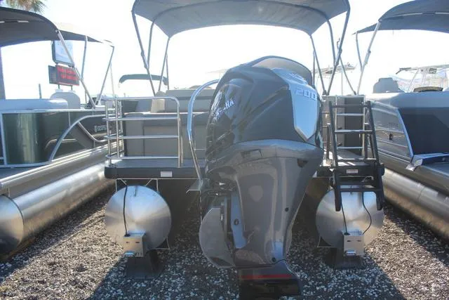 Slide: The Image of Godfrey Sweetwater 2486 SFL 2025 - 4