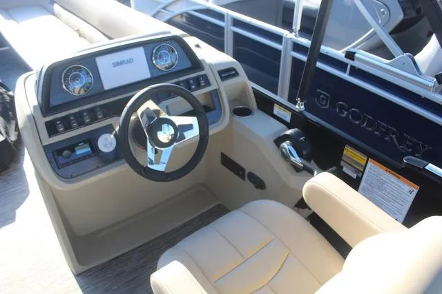 Slide: The Image of Godfrey Sweetwater 2486 SFL 2025 - 7