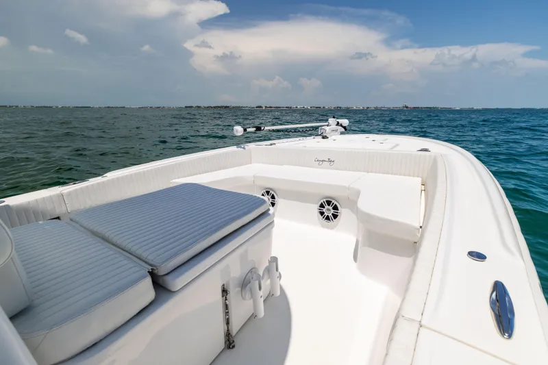 Slide: The Image of Canyon Bay 28h 2023 - 52