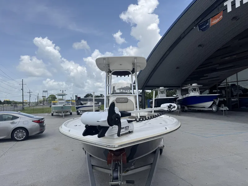 Slide: The Image of Key West 230 Bay Reef 2022 - 6