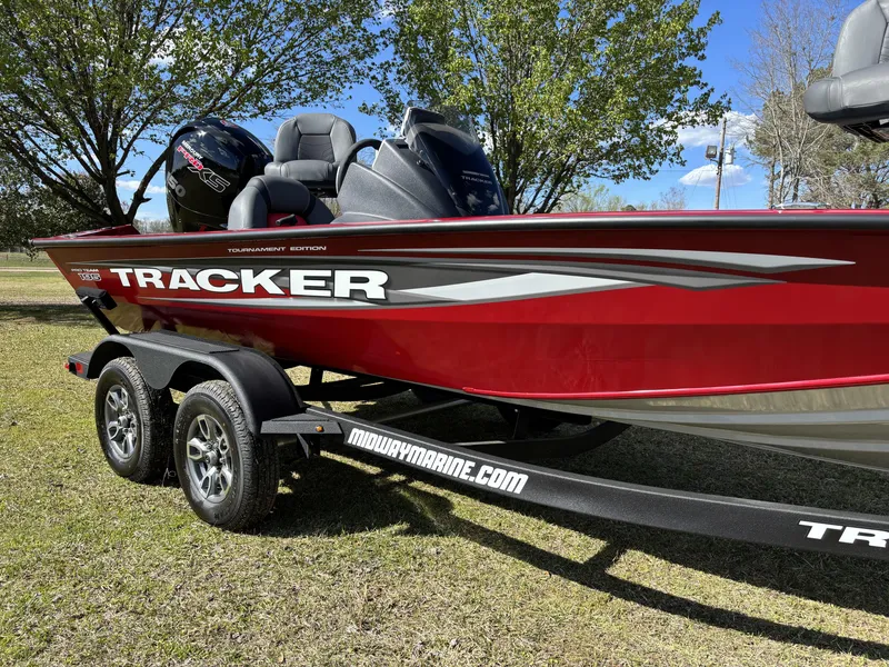 Slide: The Image of Tracker Pro Team 195 TXW Tournament Edition 2025 - 3
