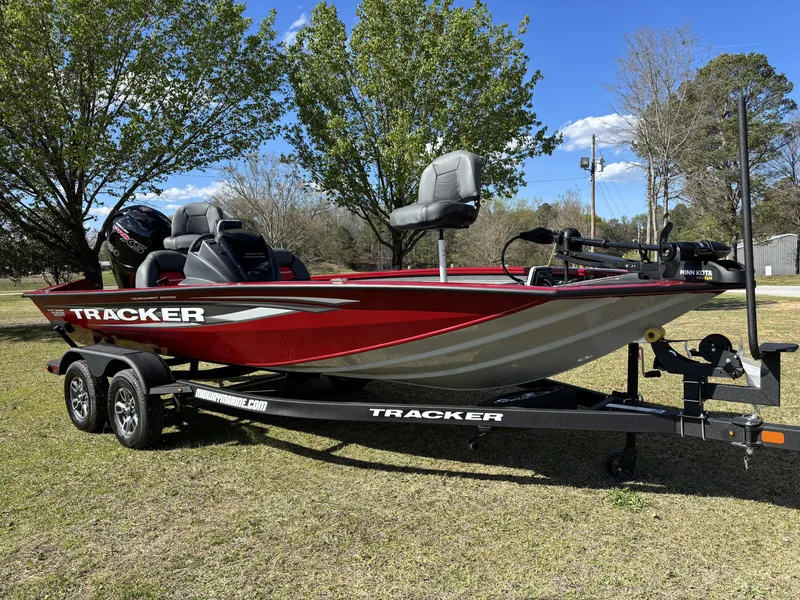 Slide: The Image of Tracker Pro Team 195 TXW Tournament Edition 2025 - 9