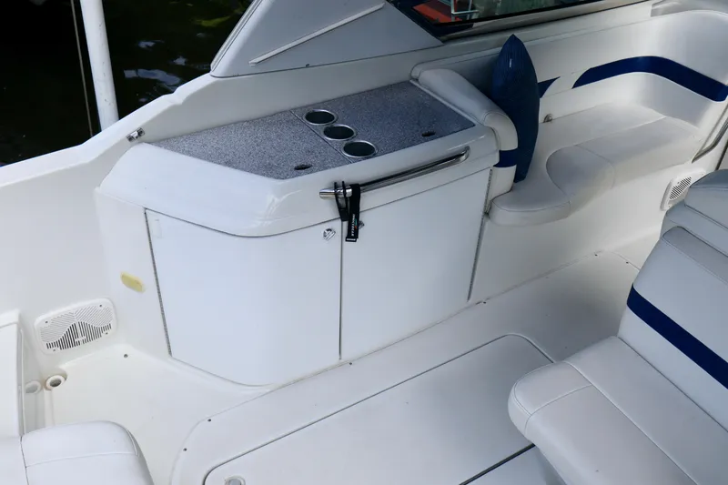 Slide: The Image of Interior of 2005 Formula 280 Bowrider with seating and storage area. - 14