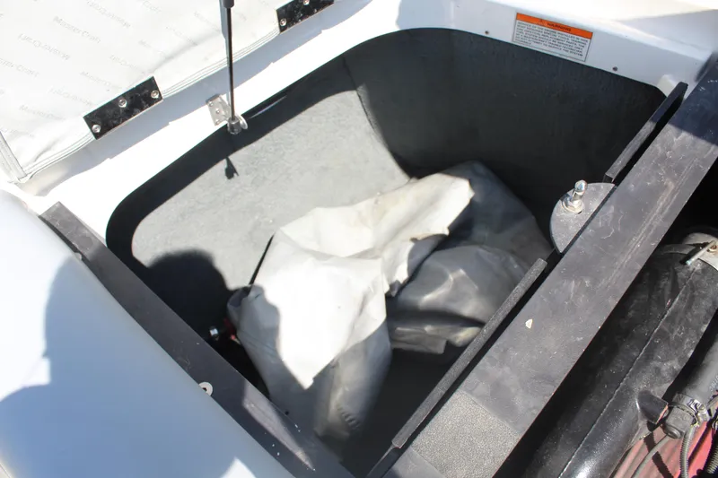 Slide: The Image of MasterCraft X-15 2008 - 16