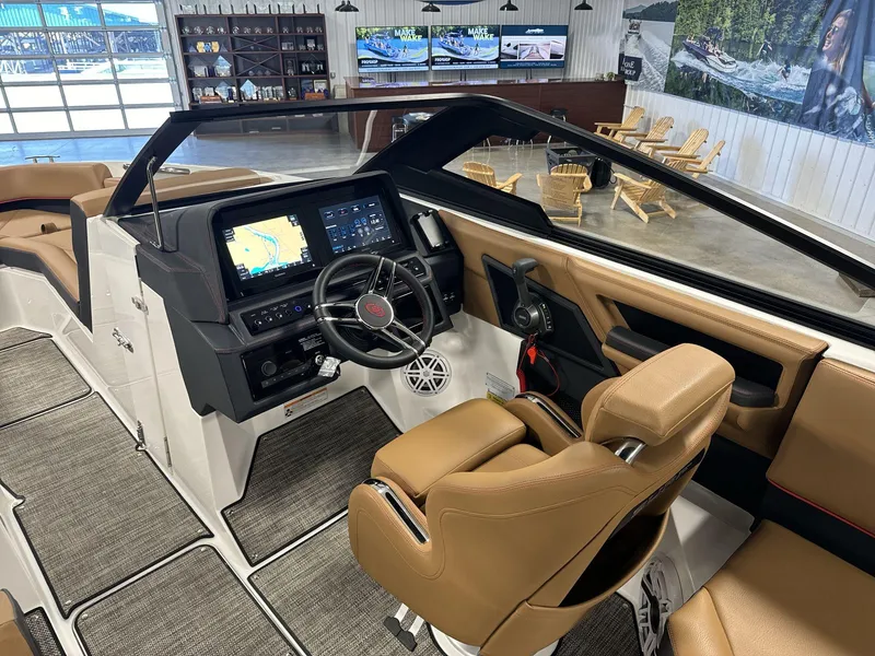 Slide: The Image of Cobalt R4 Surf 2025 - 13