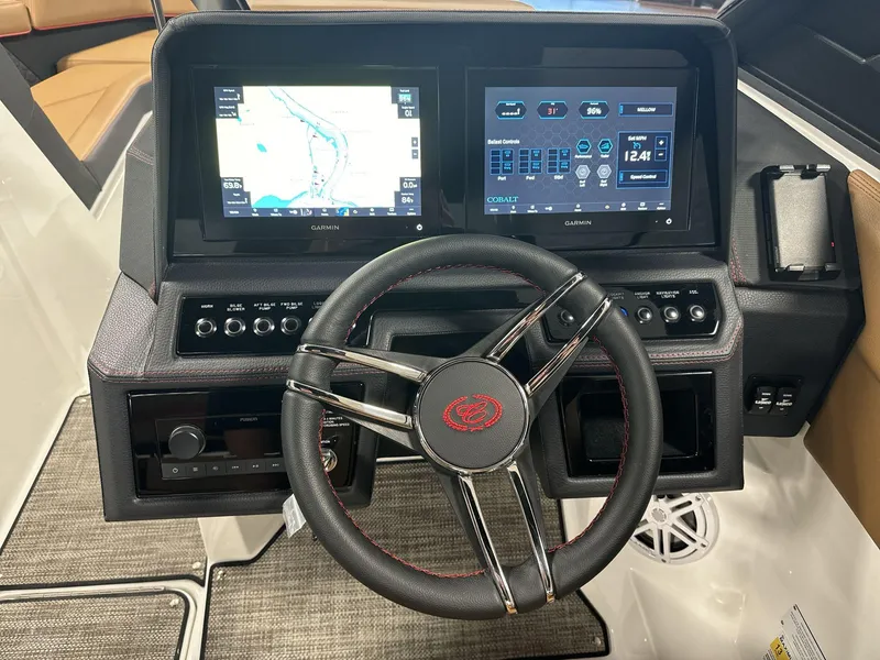 Slide: The Image of Cobalt R4 Surf 2025 - 14