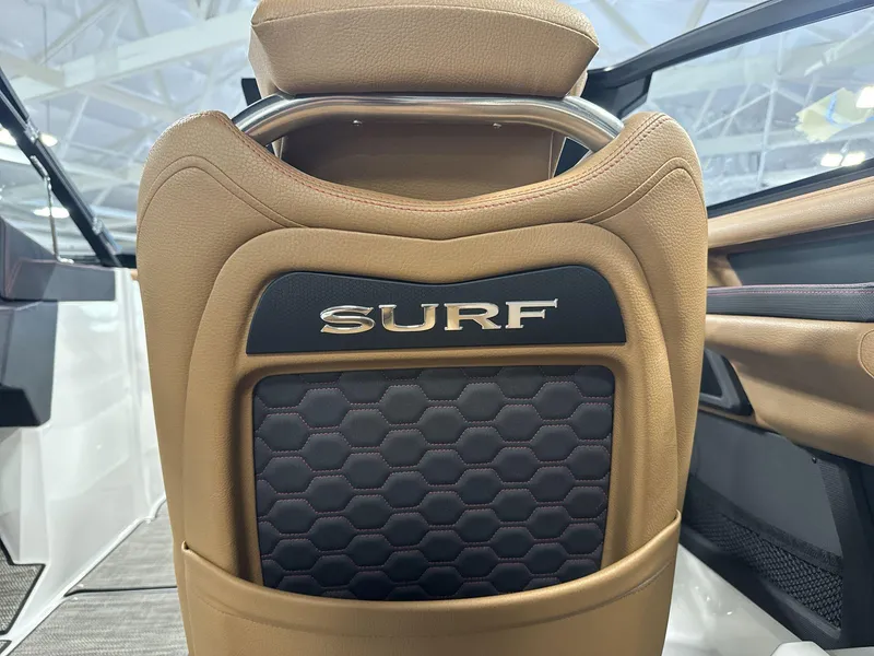 Slide: The Image of Cobalt R4 Surf 2025 - 16