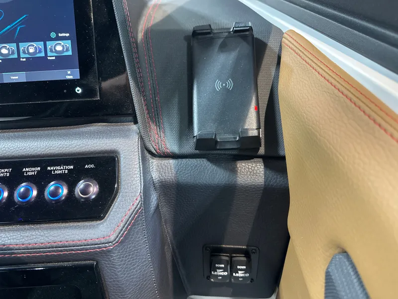 Slide: The Image of Cobalt R4 Surf 2025 - 24