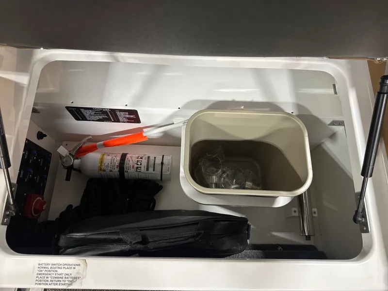 Slide: The Image of Cobalt R4 Surf 2025 - 27